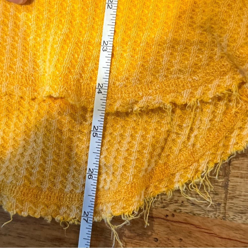 Zenana Waffle Knit High Low Top Size S/M - Picture 5 of 5